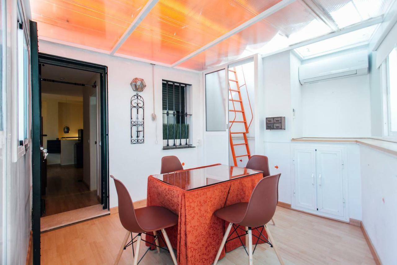 Bright Duplex W/ Terrace Daire Sevilla Dış mekan fotoğraf