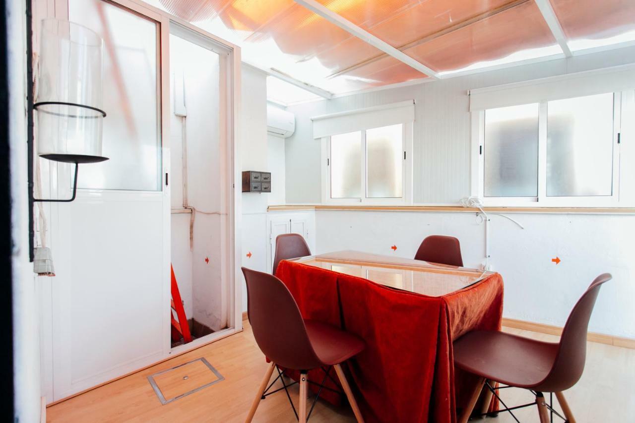 Bright Duplex W/ Terrace Daire Sevilla Dış mekan fotoğraf
