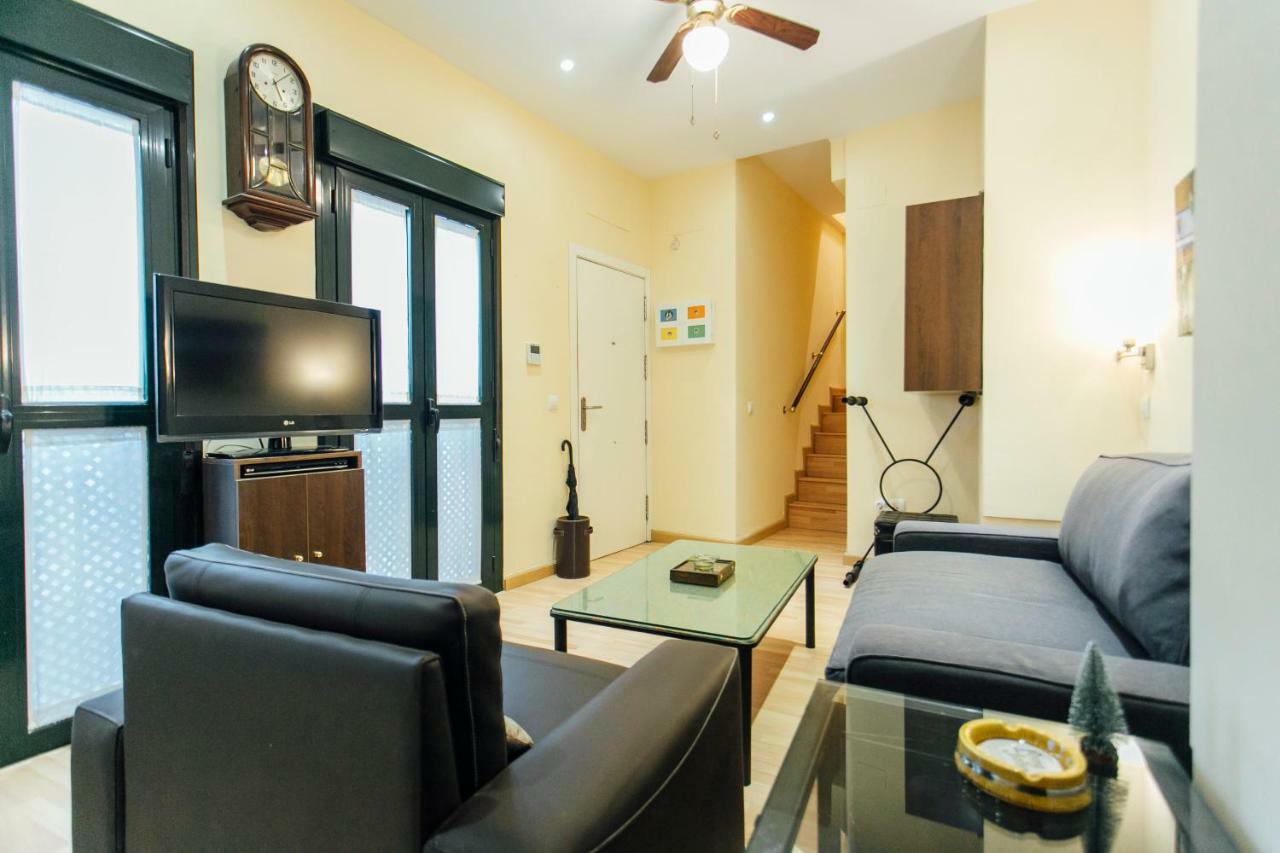 Bright Duplex W/ Terrace Daire Sevilla Dış mekan fotoğraf