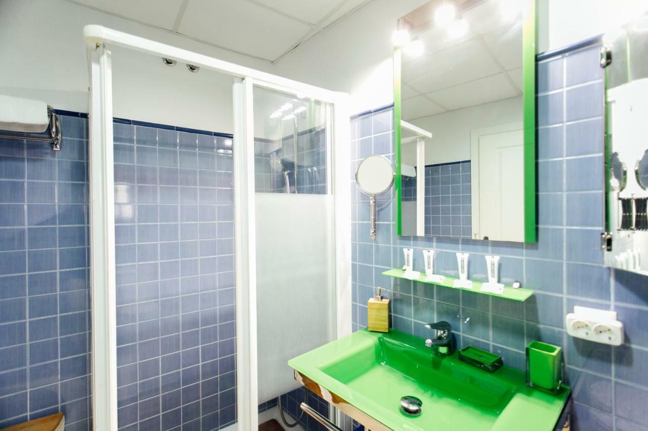 Bright Duplex W/ Terrace Daire Sevilla Dış mekan fotoğraf