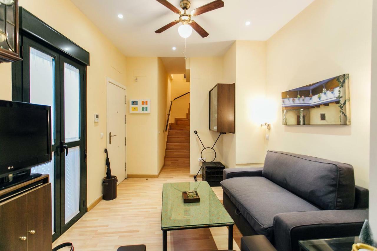 Bright Duplex W/ Terrace Daire Sevilla Dış mekan fotoğraf